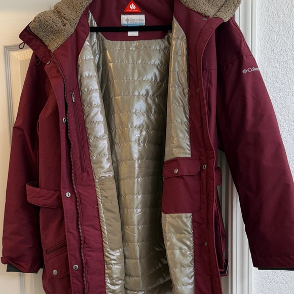 Columbia Women's Carson Pass II Deep Red Wine Jacket - Picture 7 of 10